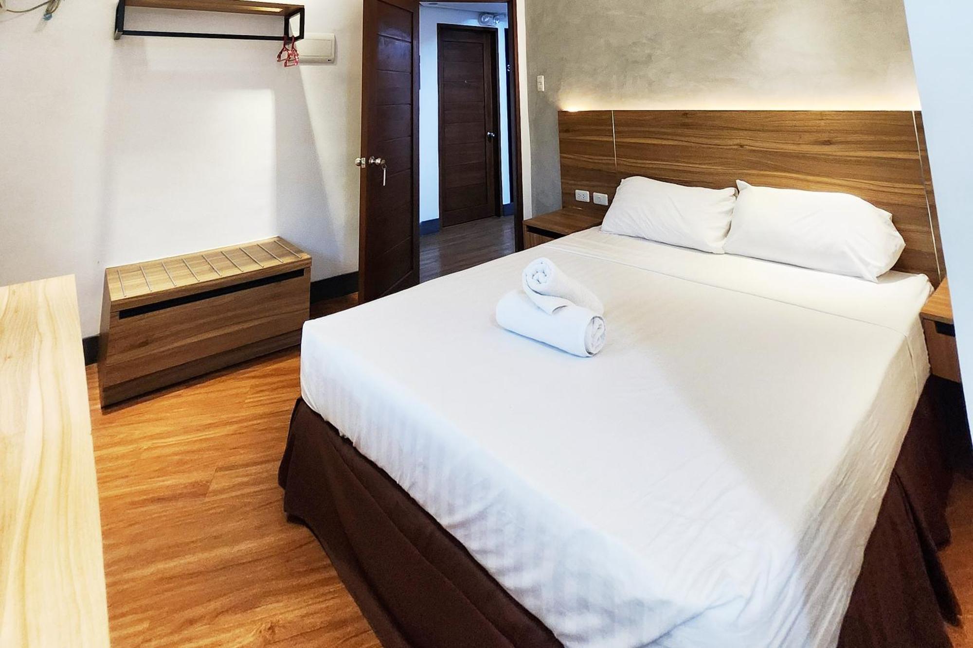 Boulevard Pension Hotel Cebu Exterior photo